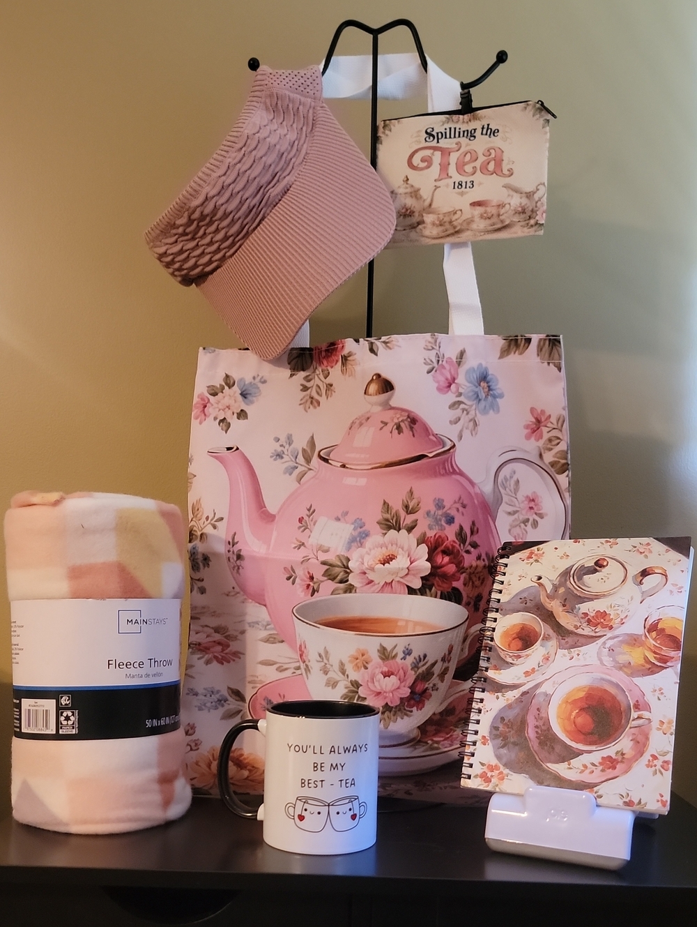 GIFTABLE TOTES Pink Floral Tea Gift Set with Mug,Notebook, Throw, Hat & Mini Bag